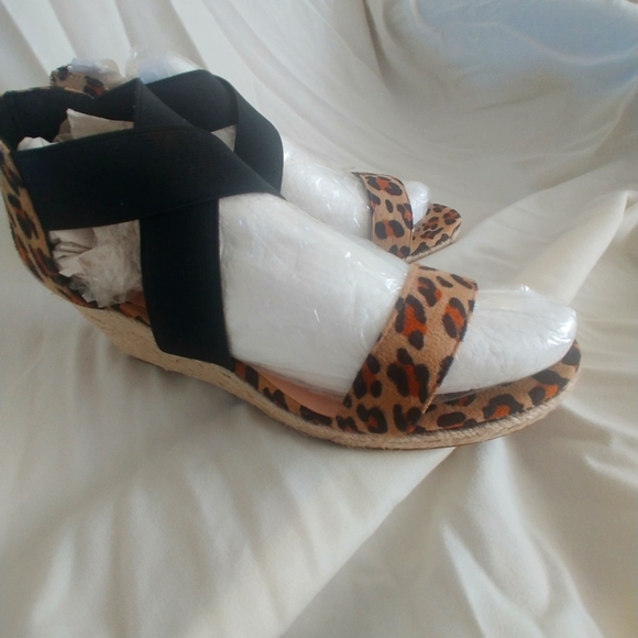 Sandals - Picture 1 of 1